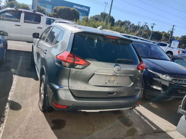 Nissan X-Trail 2018 Grey Wrecking