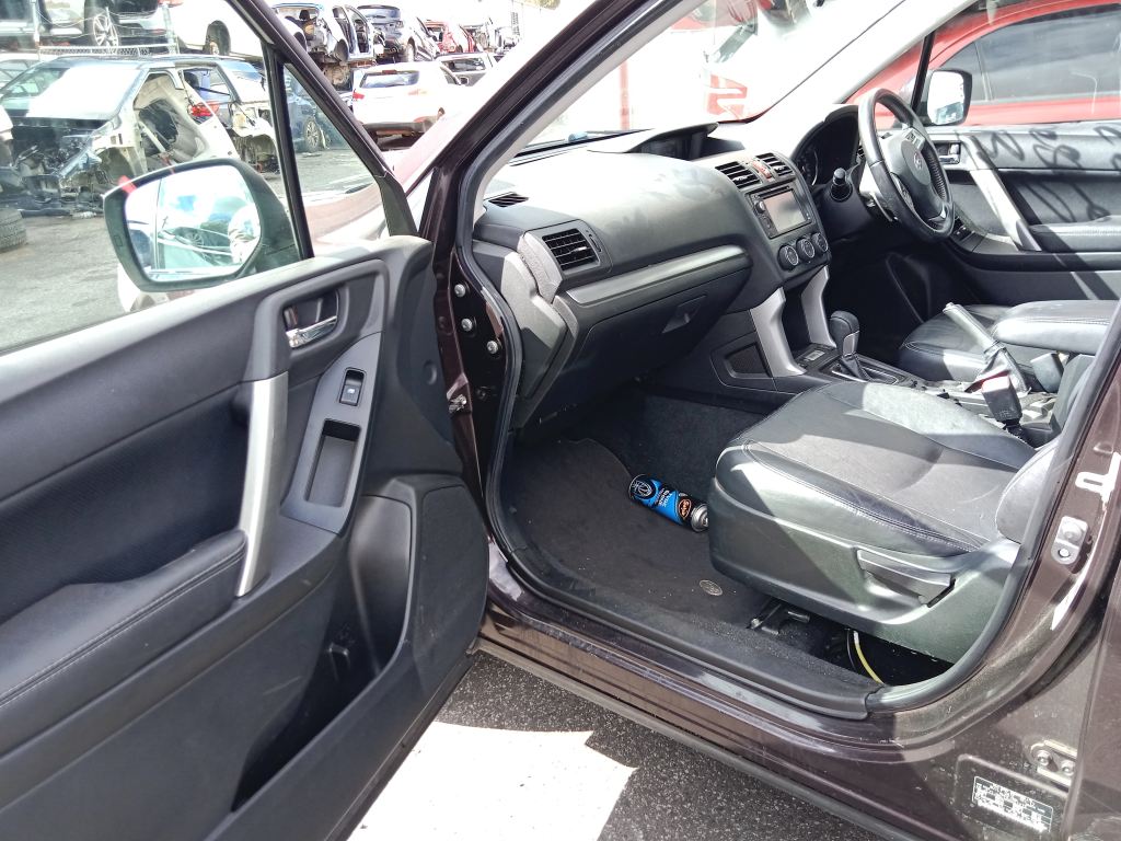 Subaru Forester 2013 Maroon Wrecking