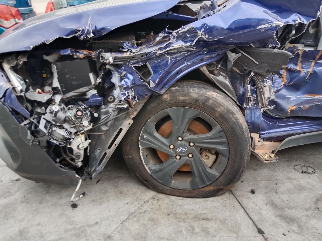 Subaru crosstrek 2023 Blue Wrecking