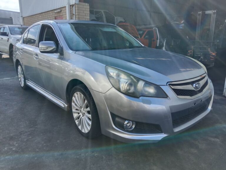 Subaru liberty 2010 Grey Wrecking