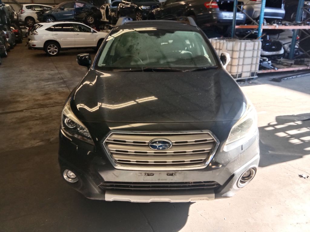 Subaru outback 2016 Grey Wrecking