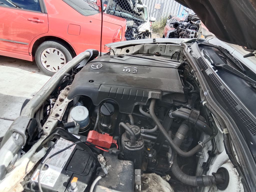 Toyota Hilux 2007 White Wrecking