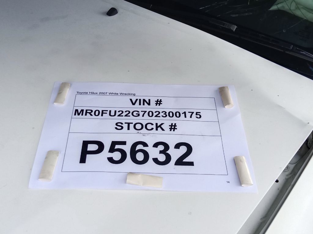 Toyota Hilux 2007 White Wrecking