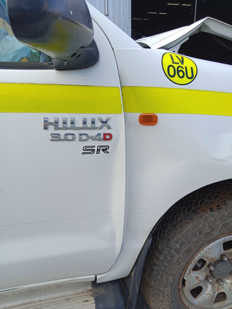 Toyota Hilux 2012 White Wrecking