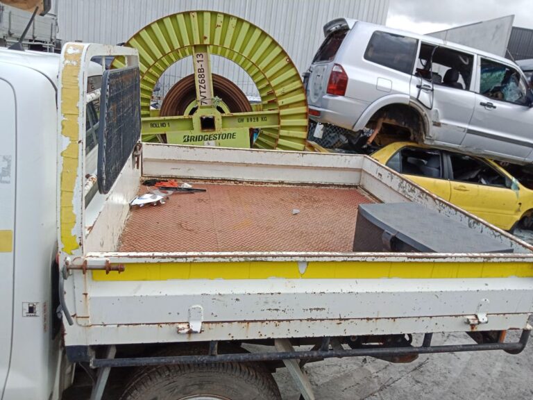 Toyota Hilux 2012 White Wrecking