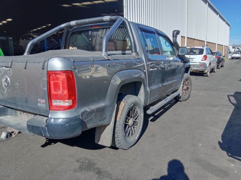 Volkswagen Amarok 2011 Grey Wrecking