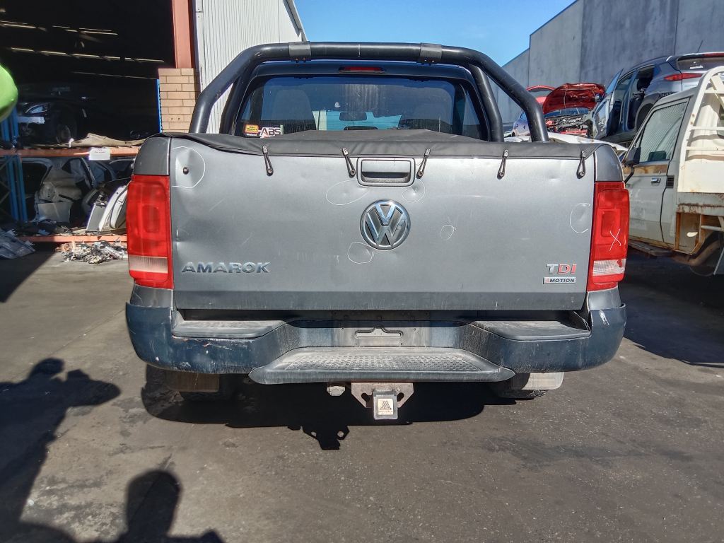 Volkswagen Amarok 2011 Grey Wrecking