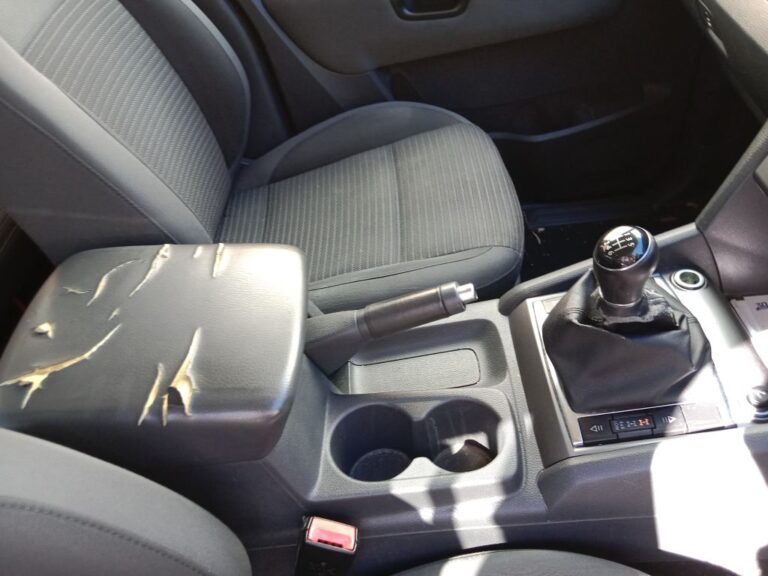 Volkswagen Amarok 2014 Silver Wrecking