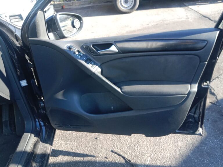 Volkswagen Golf 2011 Black Wrecking