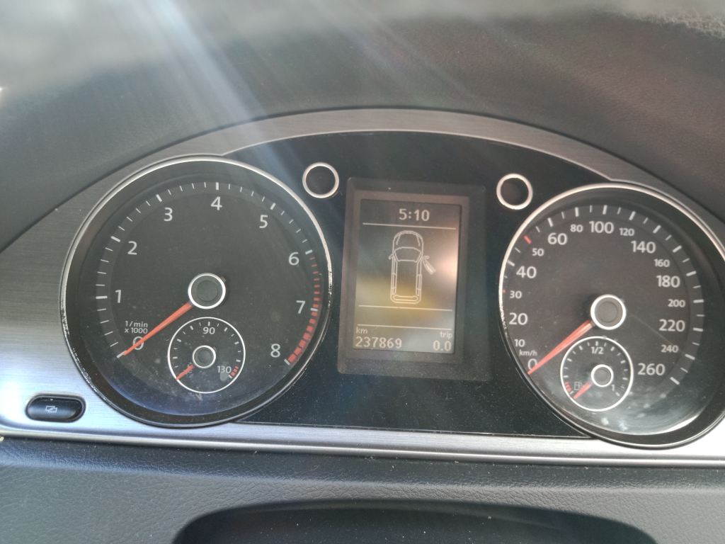 Volkswagen Passat Wagon TSI 2012 Grey Wrecking