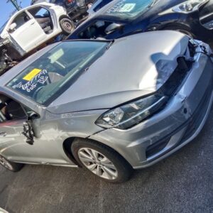 Volkswagen golf 2019 Silver Wrecking