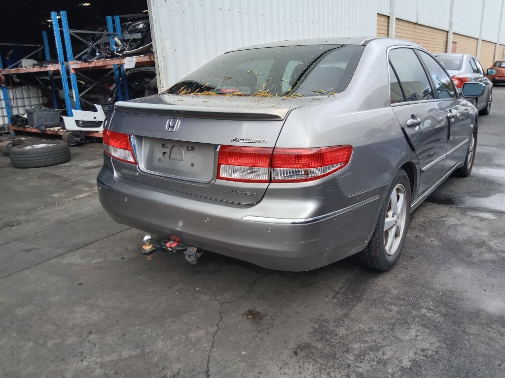 Honda Accord 2005 Grey Wrecking