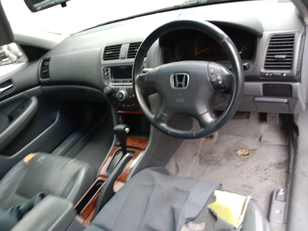 Honda Accord 2005 Grey Wrecking