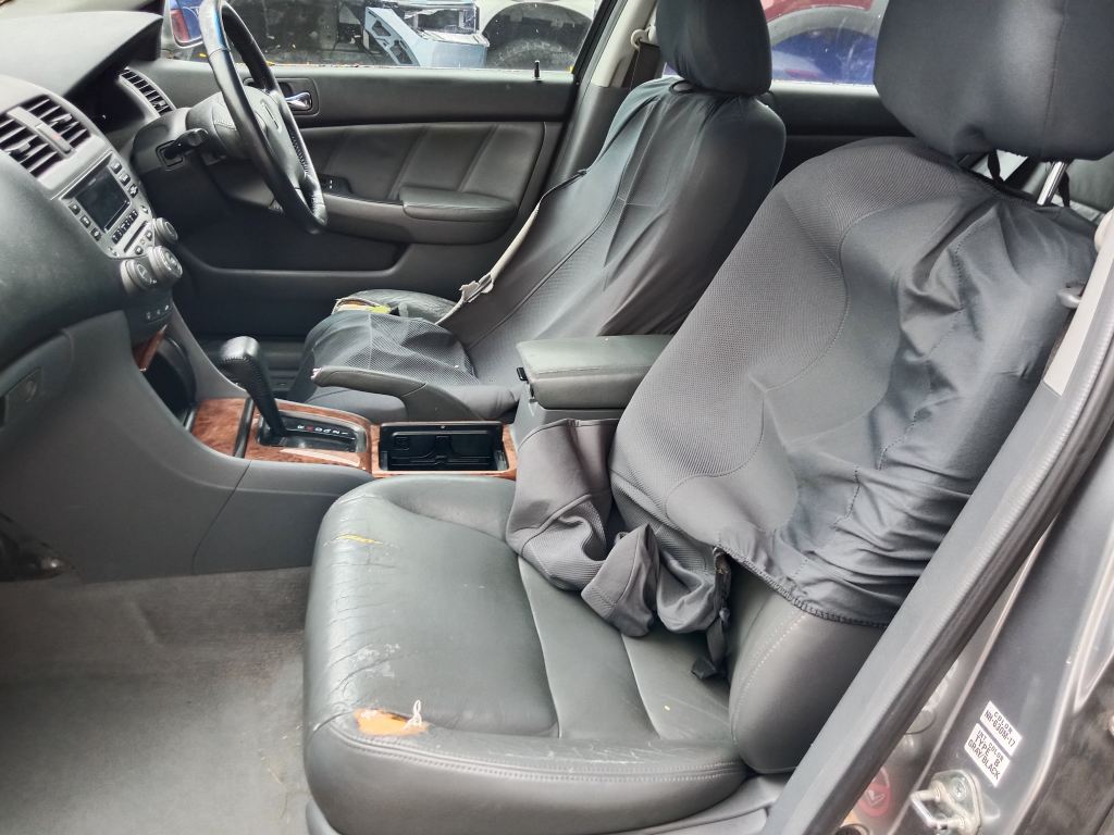 Honda Accord 2005 Grey Wrecking