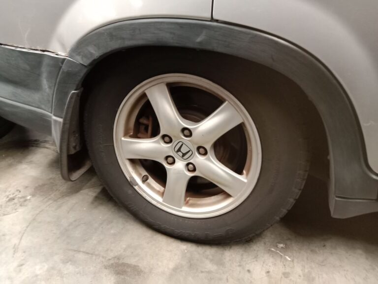 Honda CRV 2006 Silver Wrecking