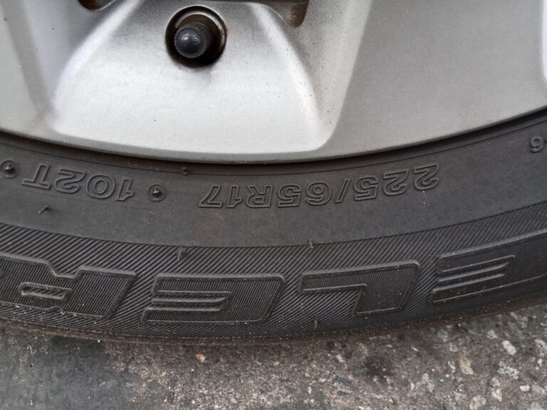 Honda CRV 2014 Silver Wrecking