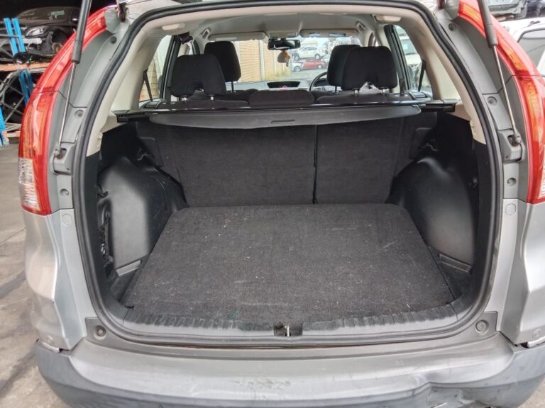 Honda CRV 2014 Silver Wrecking