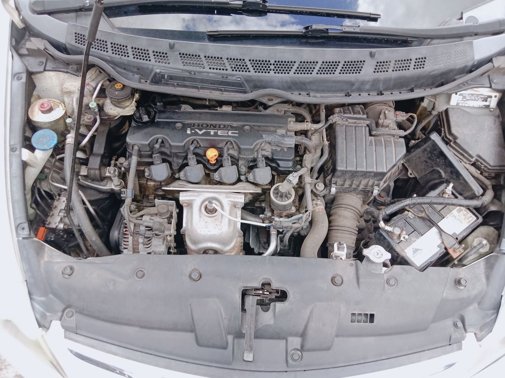 Honda Civic 2007 White Wrecking