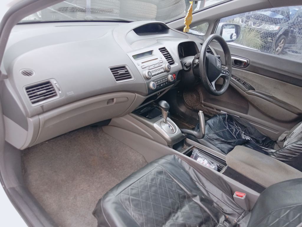 Honda Civic 2007 White Wrecking
