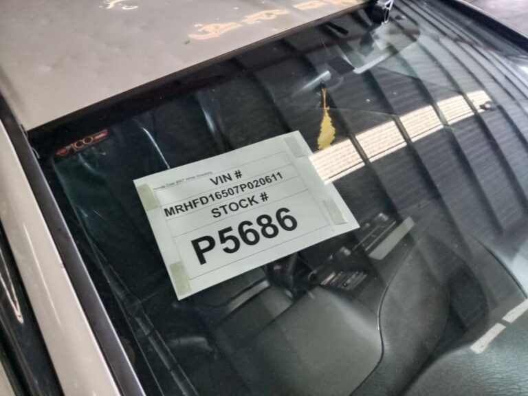 Honda Civic 2007 White Wrecking