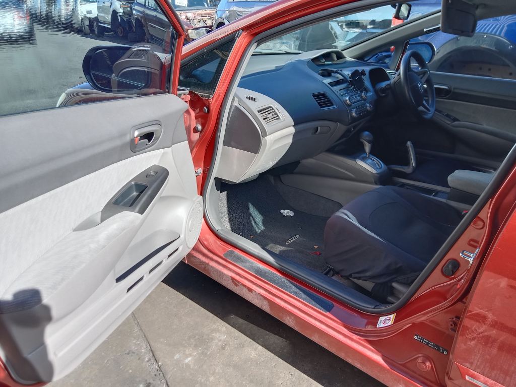 Honda Civic 2010 orange Wrecking