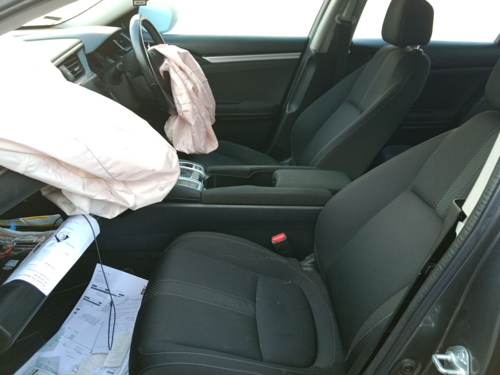 Honda Civic 2016 Grey Wrecking