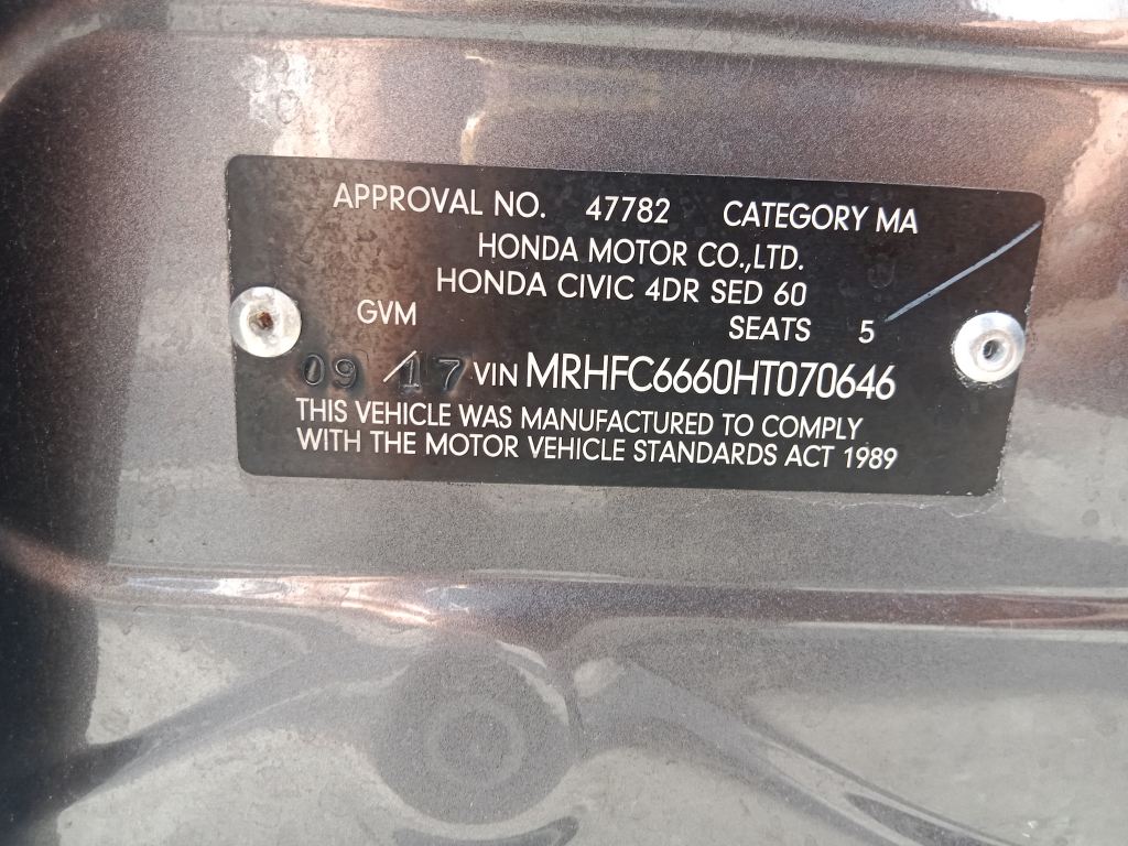 Honda Civic 2016 Grey Wrecking