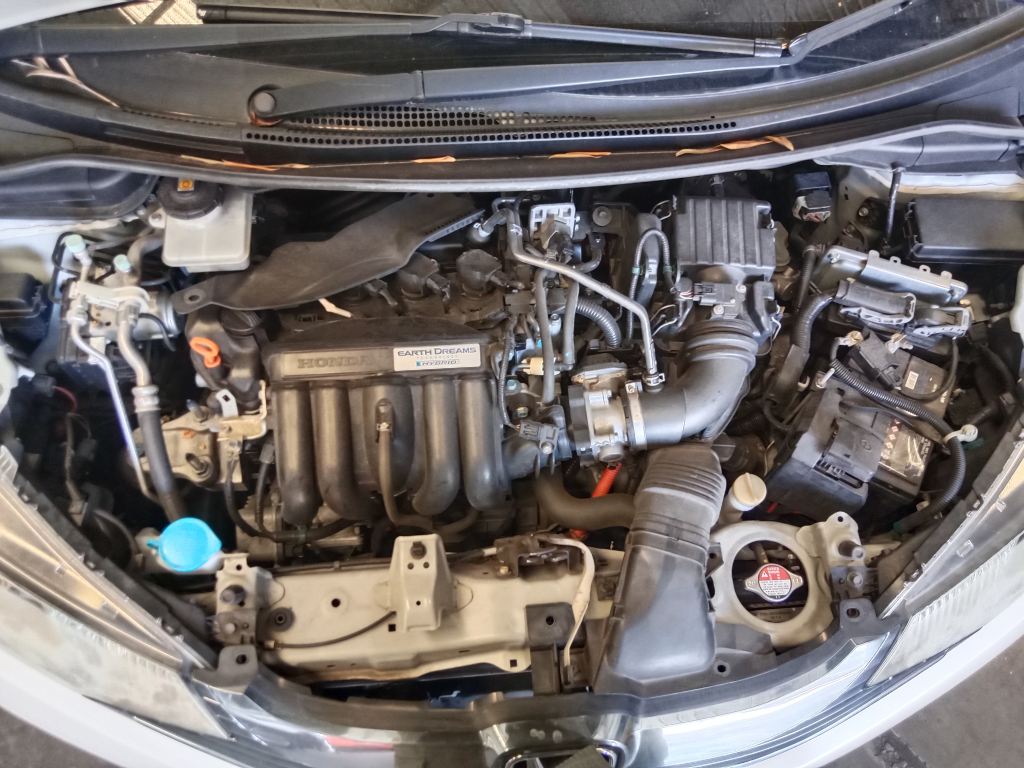 Honda Fit Hybrid 2013 White Wrecking
