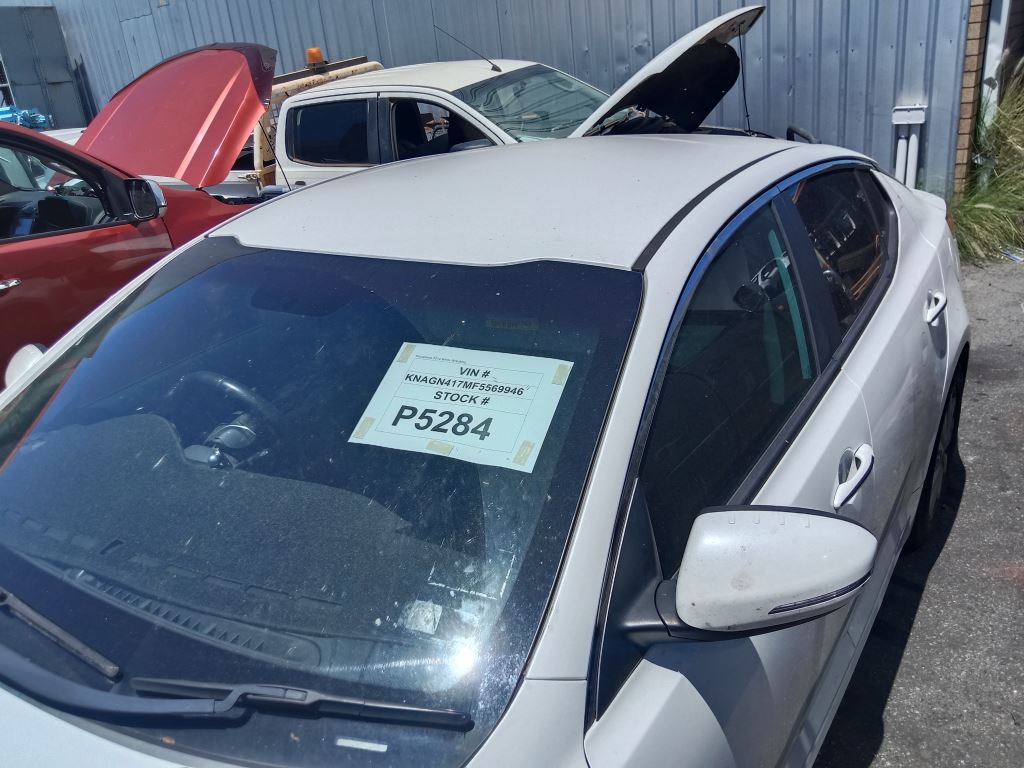 KIA Optima 2014 White Wrecking