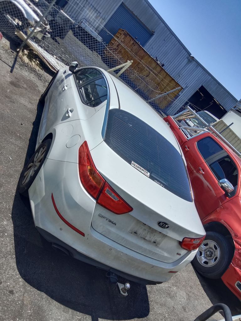 KIA Optima 2014 White Wrecking