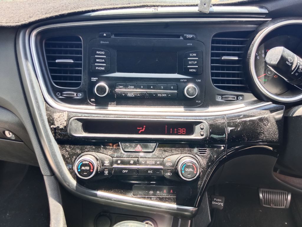KIA Optima 2014 White Wrecking