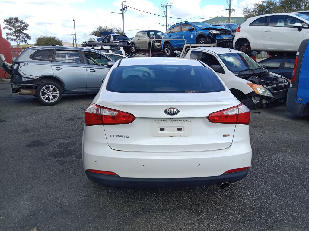 Kia Cerato 2013 White Wrecking