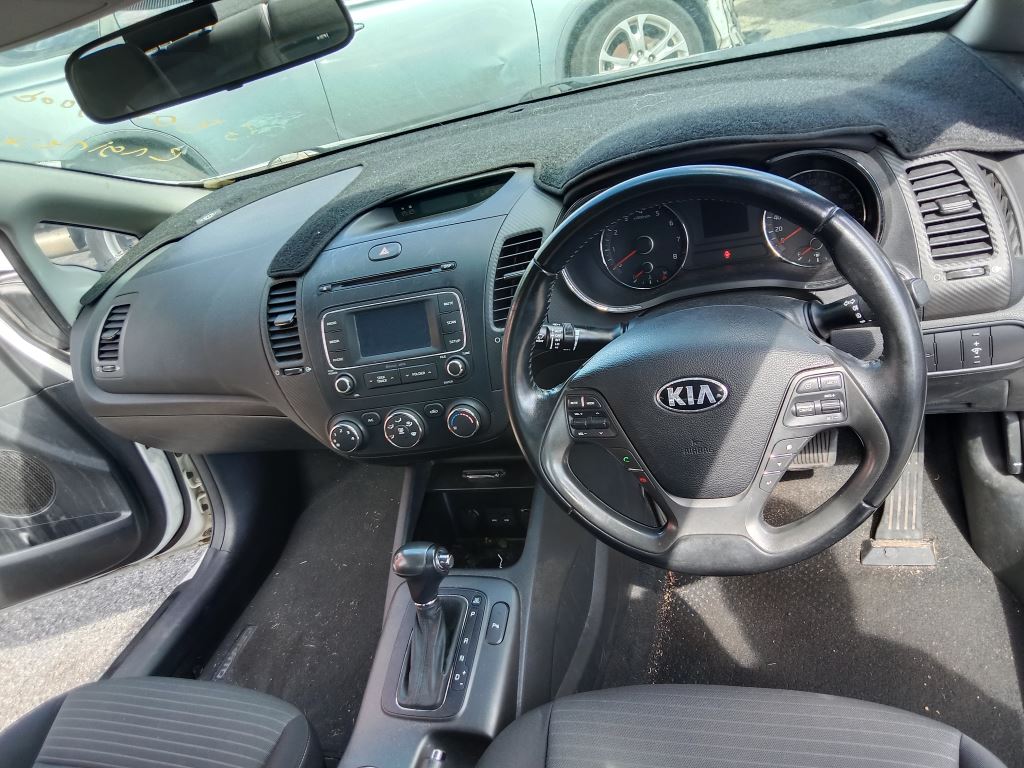 Kia Cerato 2013 White Wrecking