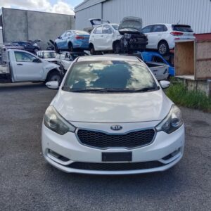 Kia Cerato 2013 White Wrecking