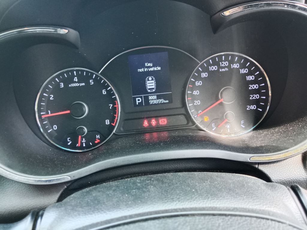 Kia Cerato 2013 White Wrecking