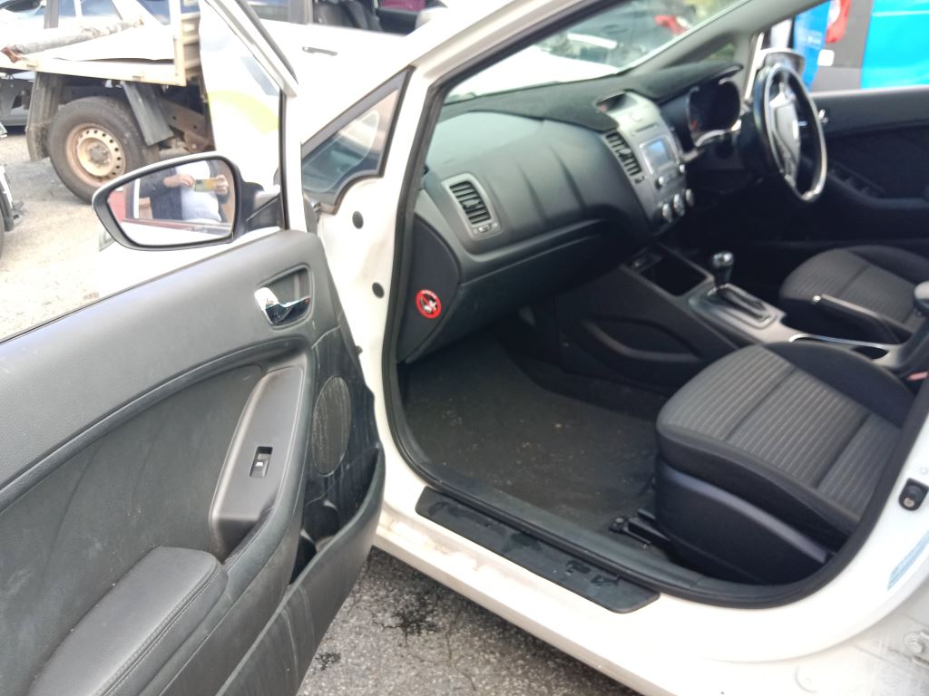 Kia Cerato 2013 White Wrecking
