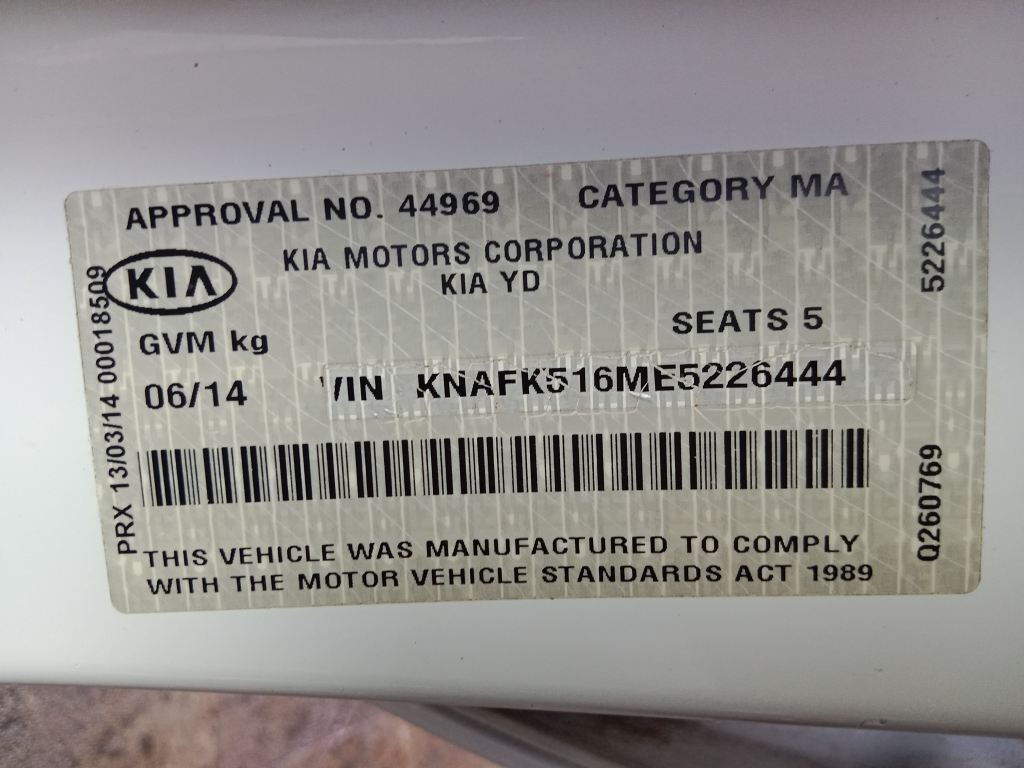 Kia Cerato 2014 hatchback White Wrecking