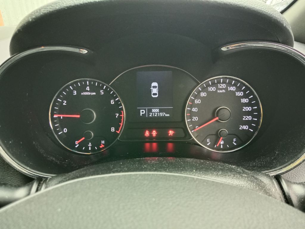 Kia Cerato 2014 hatchback White Wrecking