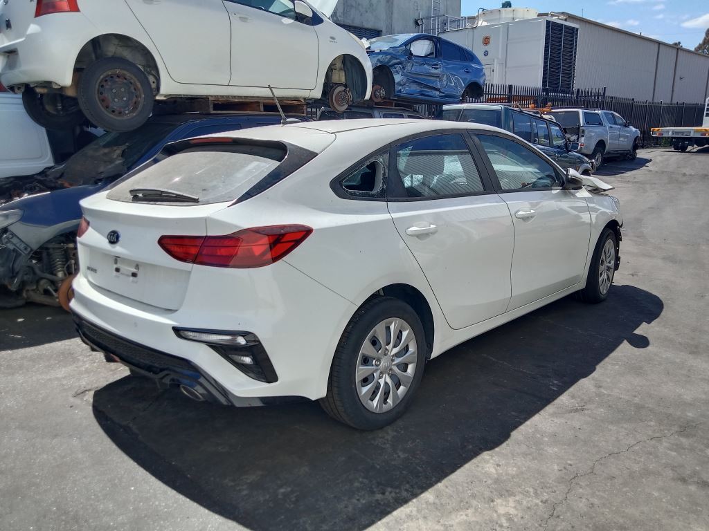 Kia Cerato 2021 White Wrecking