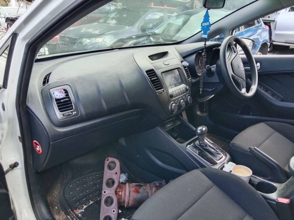 Kia Cerato hatchback 2018 White Wrecking