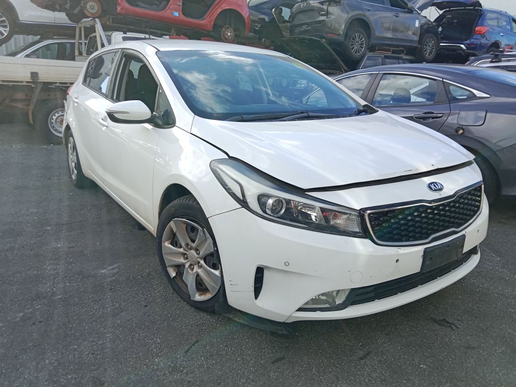 Kia Cerato hatchback 2018 White Wrecking