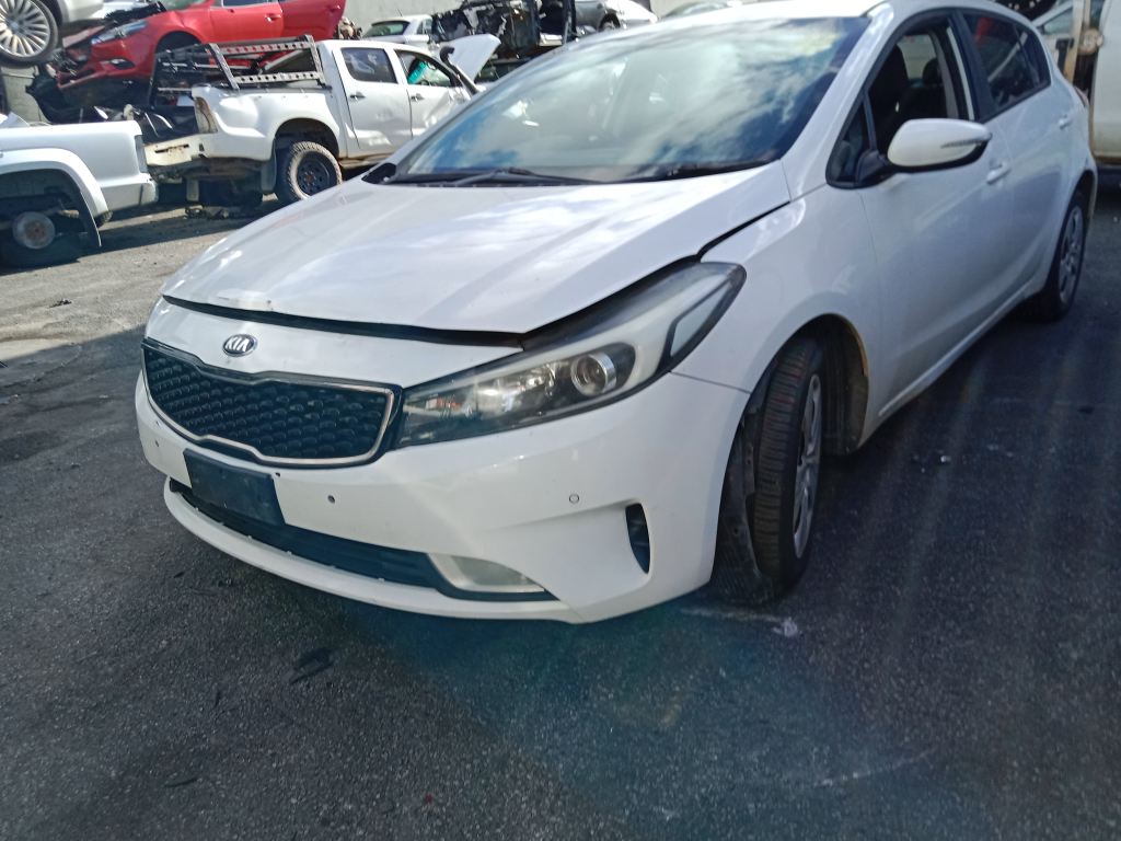 Kia Cerato hatchback 2018 White Wrecking