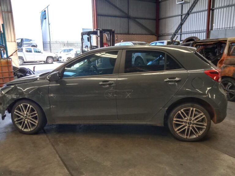Kia Rio 2022 Grey Wrecking