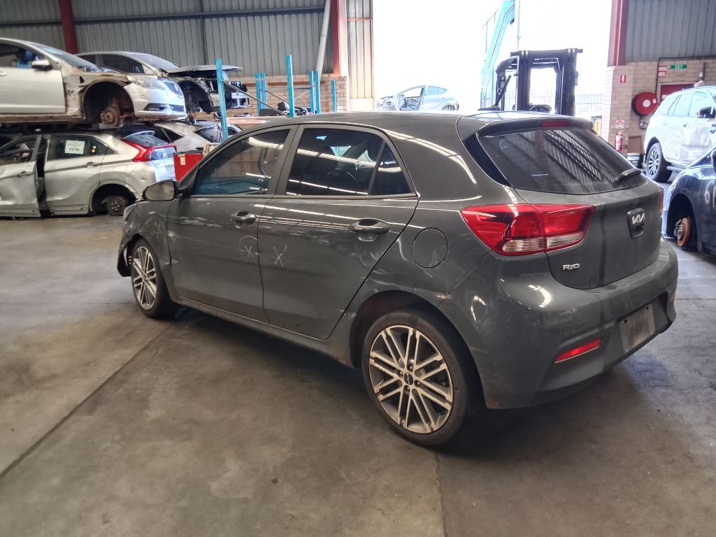 Kia Rio 2022 Grey Wrecking