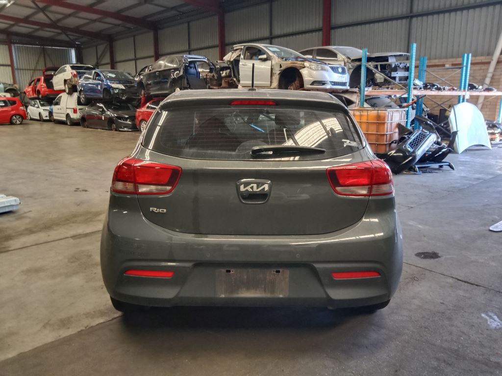 Kia Rio 2022 Grey Wrecking