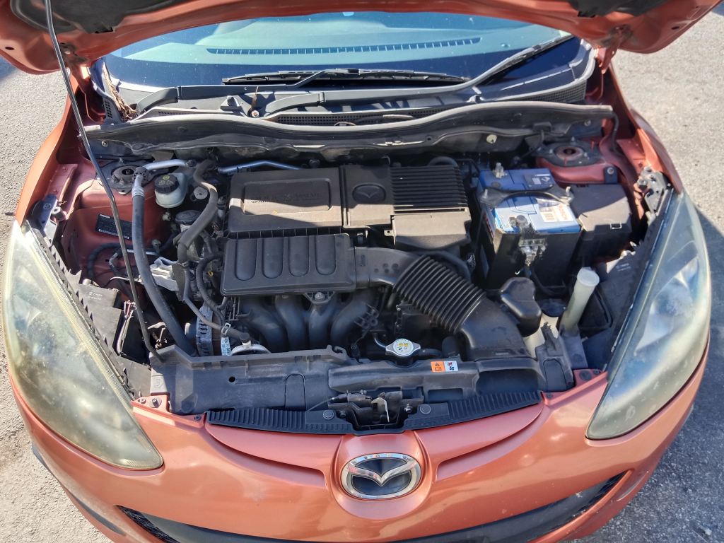 Mazda 2 2010 orange Wrecking