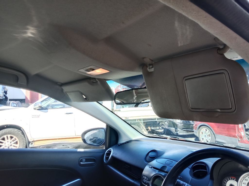 Mazda 2 2010 orange Wrecking