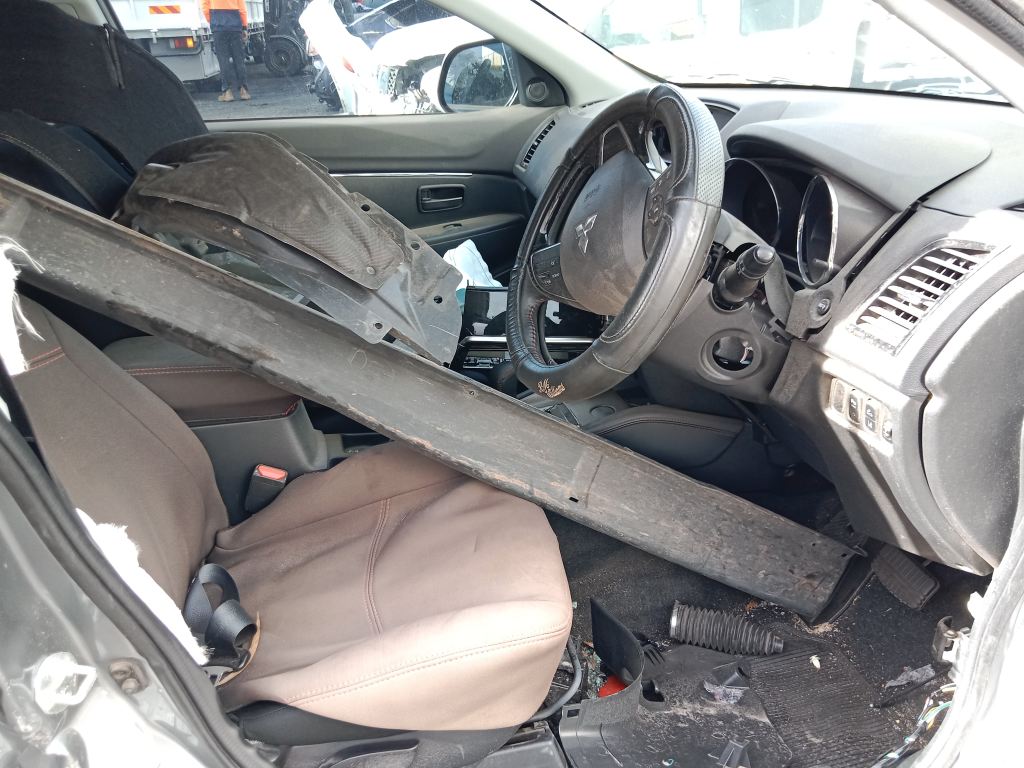 Mitsubishi ASX 2024 Grey Wrecking