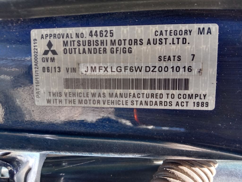 Mitsubishi Outlander 2012 Blue Wrecking
