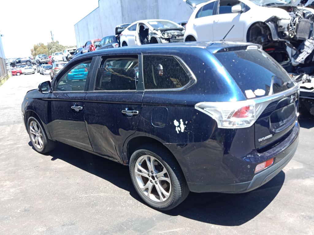 Mitsubishi Outlander 2012 Blue Wrecking
